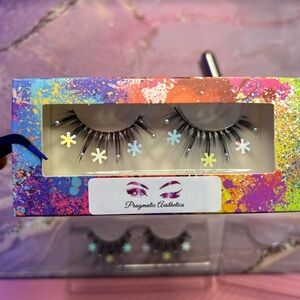 16MM Holiday Color Changing snowflake eyelashes
